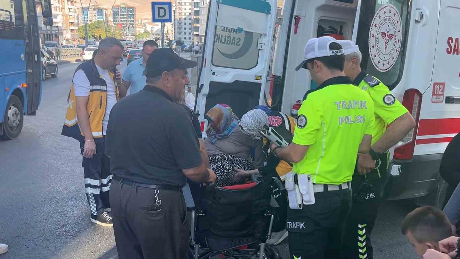 Niğde’de otomobil yaya geçidinde engelli vatandaşa çarptı