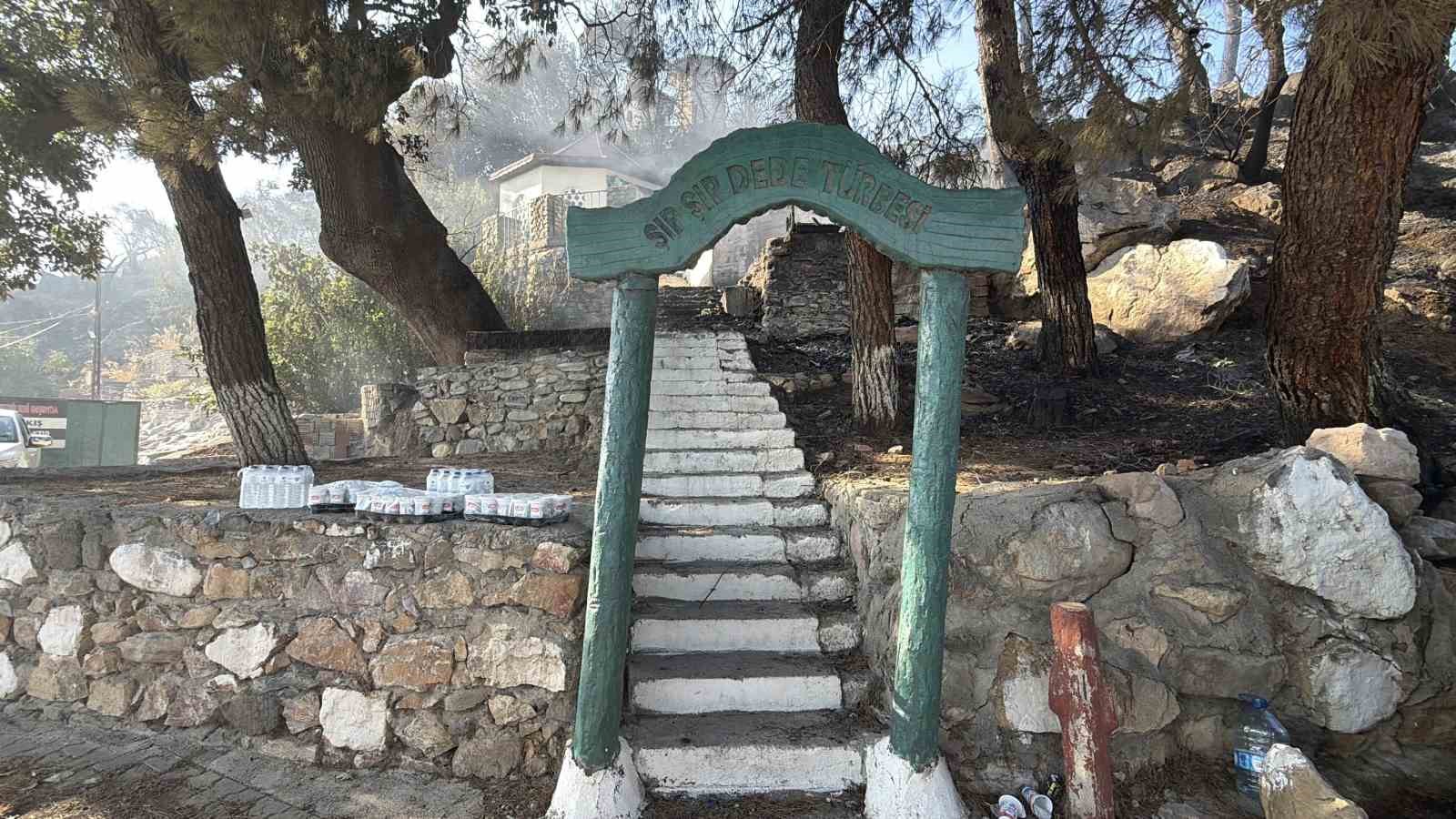 Kazdağları’ndaki yangın türbeye ulaşmadan söndürüldü