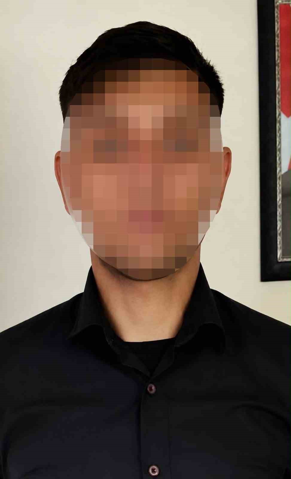 Polise yakalanmamak için saçını kazıttı, yine kaçamadı