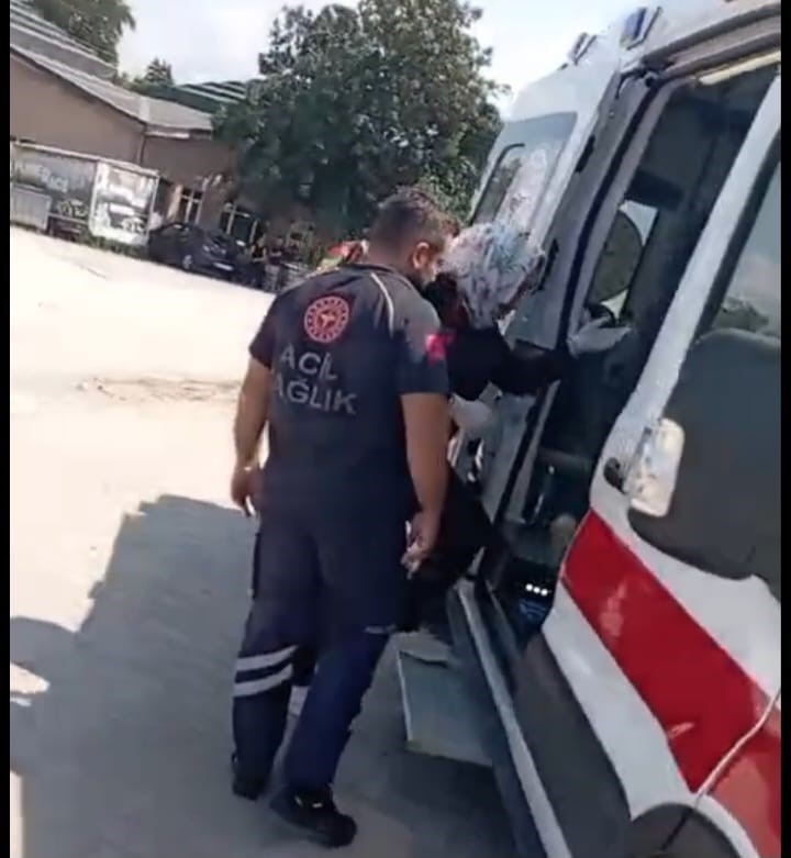 Kastamonu’da denize giren 4 kişilik aile boğulmaktan son anda kurtarıldı