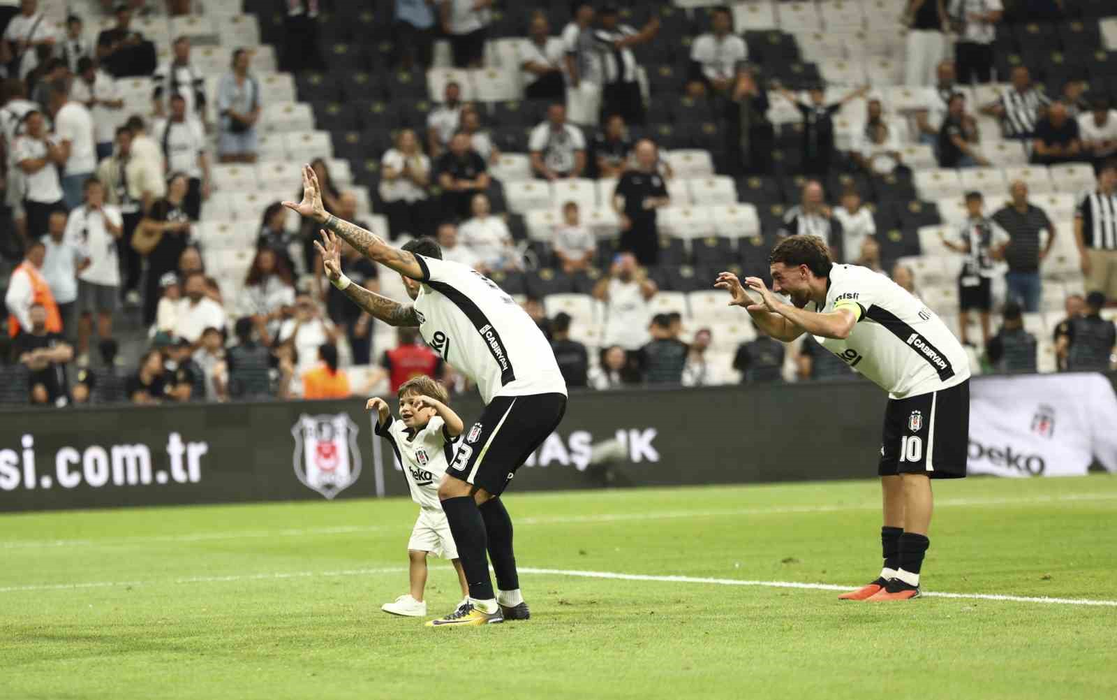 UEFA Avrupa Ligi: Beşiktaş: 1 - Hradec Kralove: 0 (Maç sonucu)