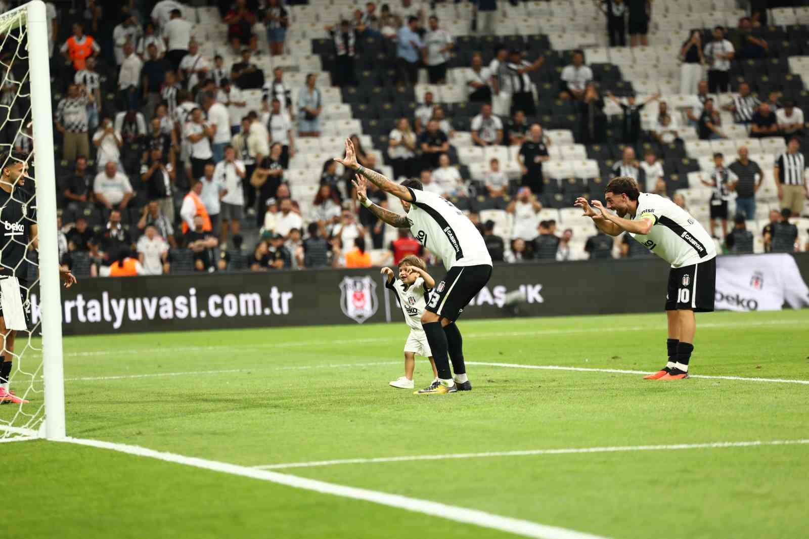 UEFA Avrupa Ligi: Beşiktaş: 1 - Hradec Kralove: 0 (Maç sonucu)