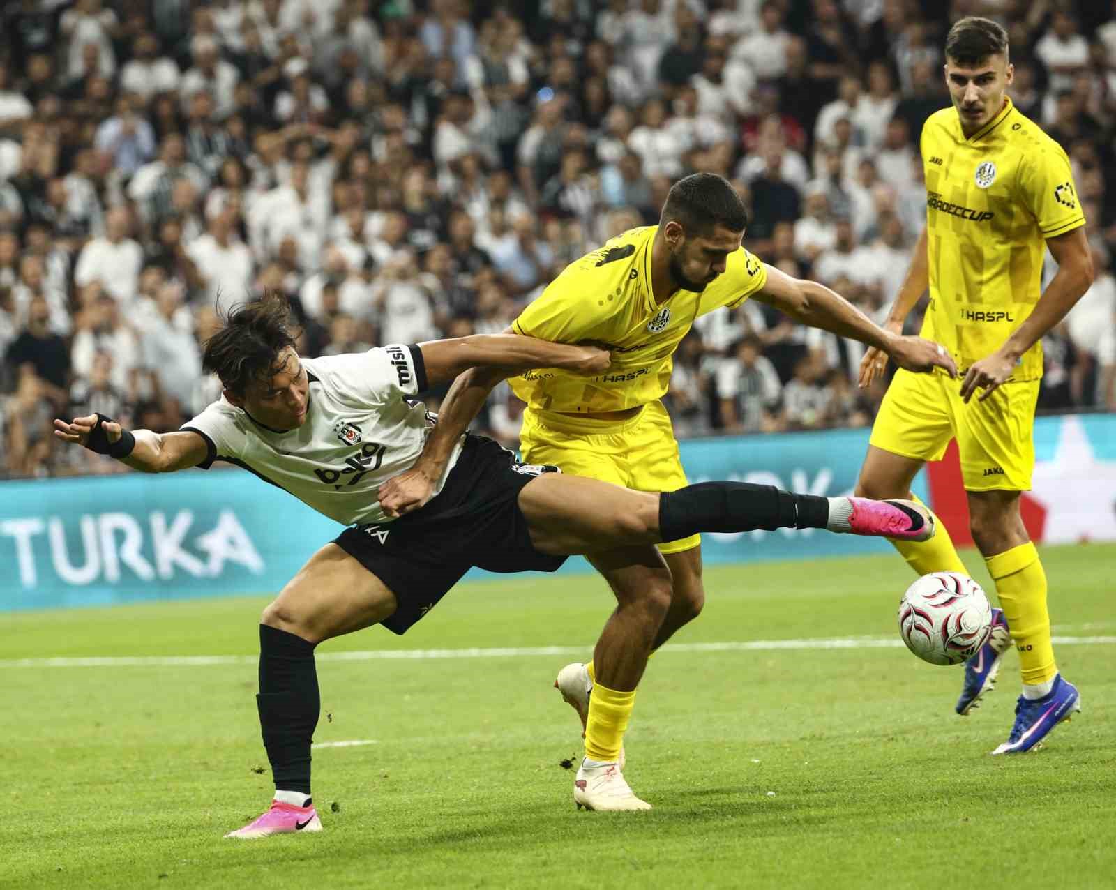 UEFA Avrupa Ligi: Beşiktaş: 1 - Hradec Kralove: 0 (Maç sonucu)