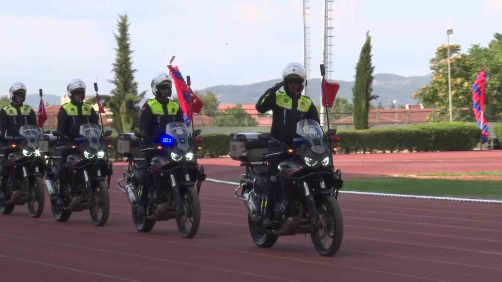 Işıklar Jandarma Astsubay Meslek Yüksekokulu’nda mezuniyet coşkusu
