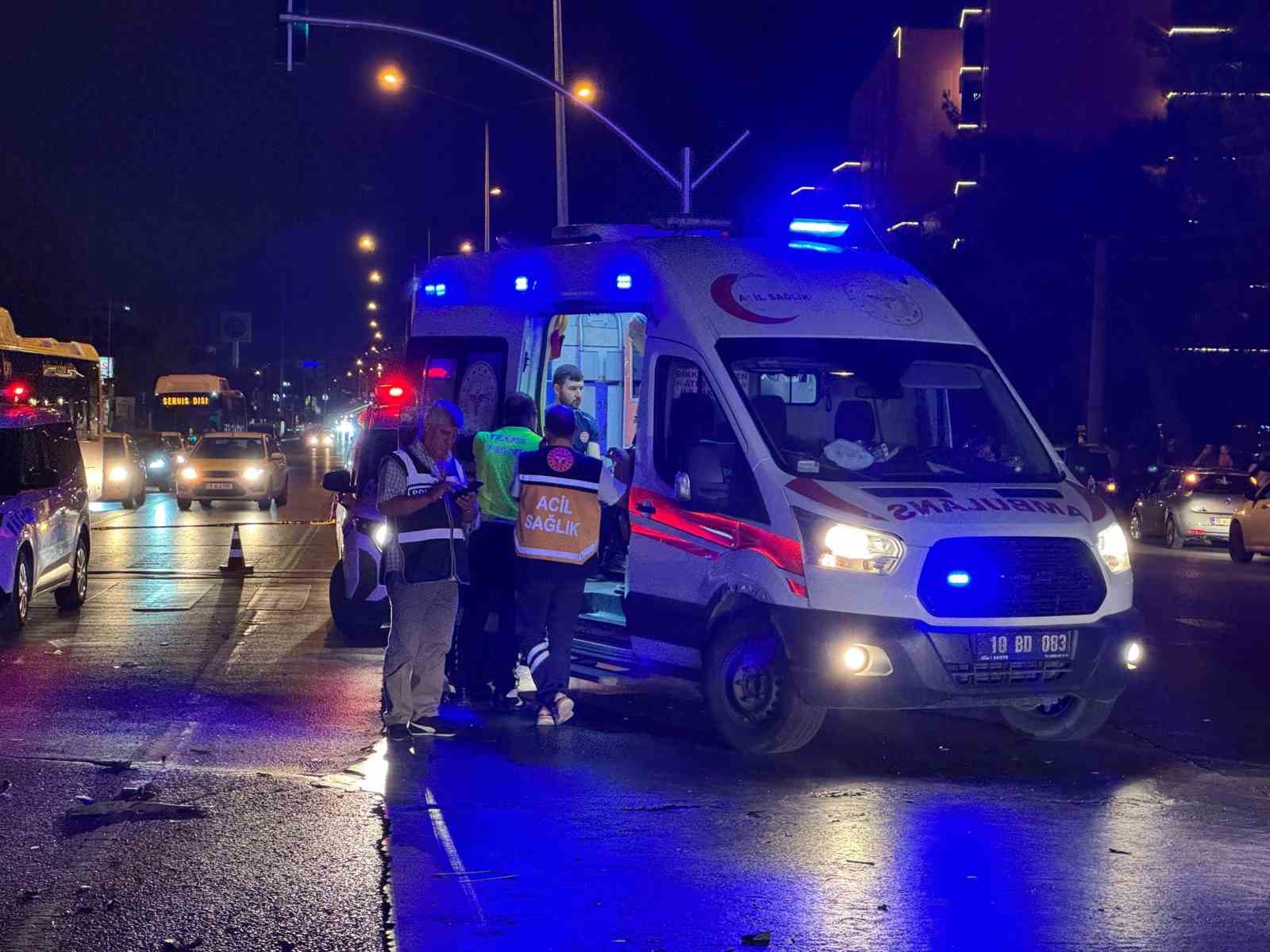 Balıkesir’de feci kaza: 1 çocuk hayatını kaybetti, 1 çocuk ağır yaralandı