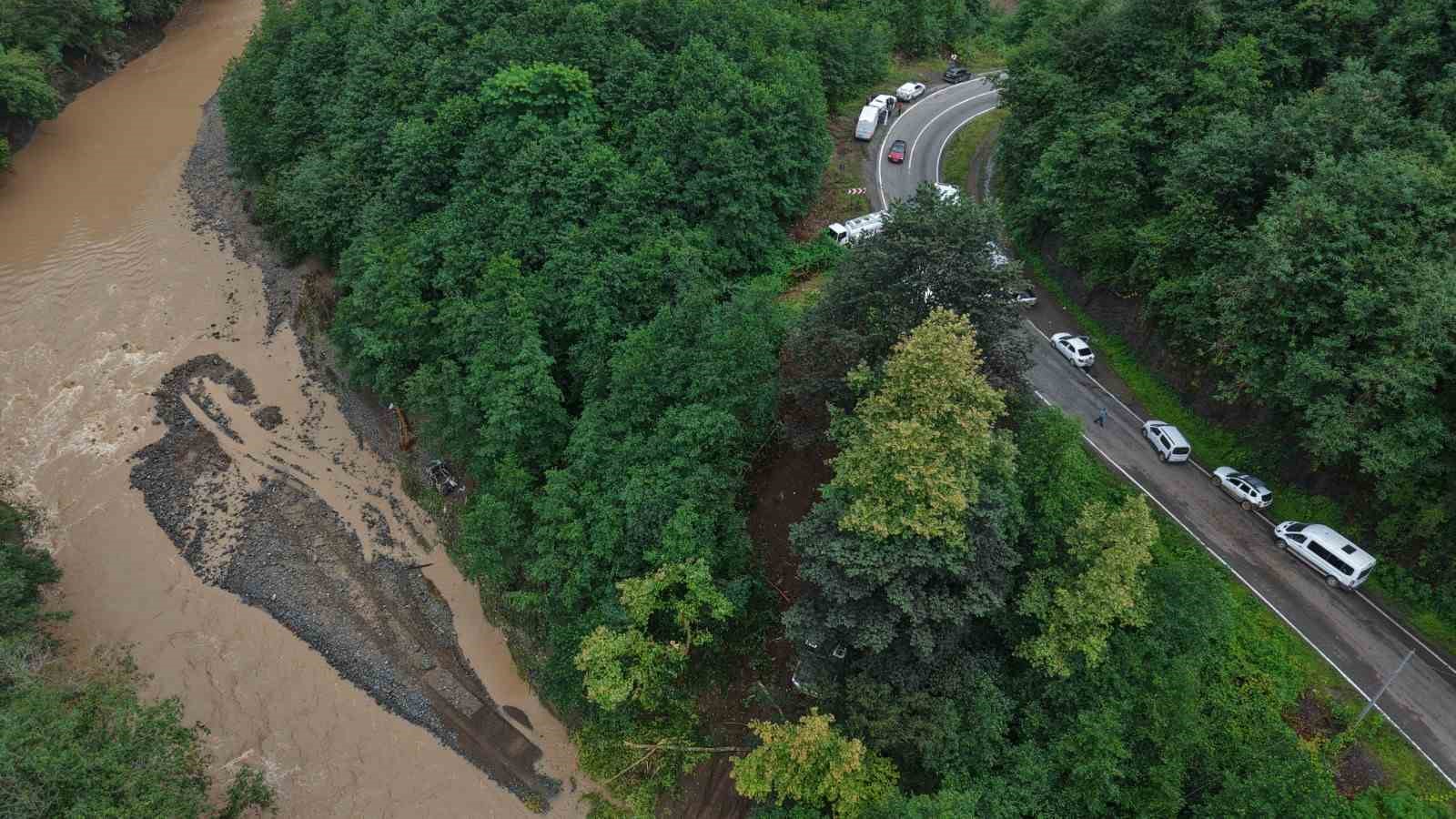 Giresun’da sel: 2 kayıp