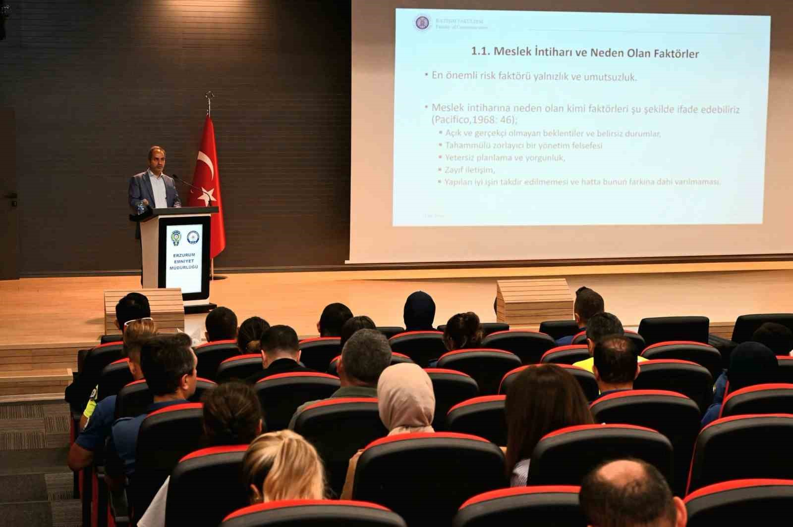 Polise intihar farkındalığını anlattılar
