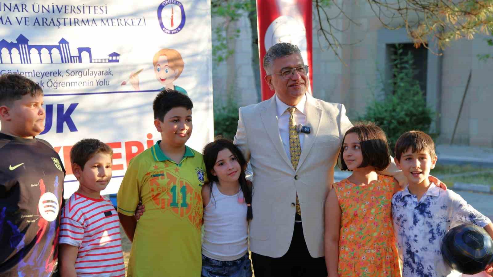 Kütahya’da ’DPÜ Çocuk Yaz Atölyeleri’ aile pikniğiyle sona erdi
