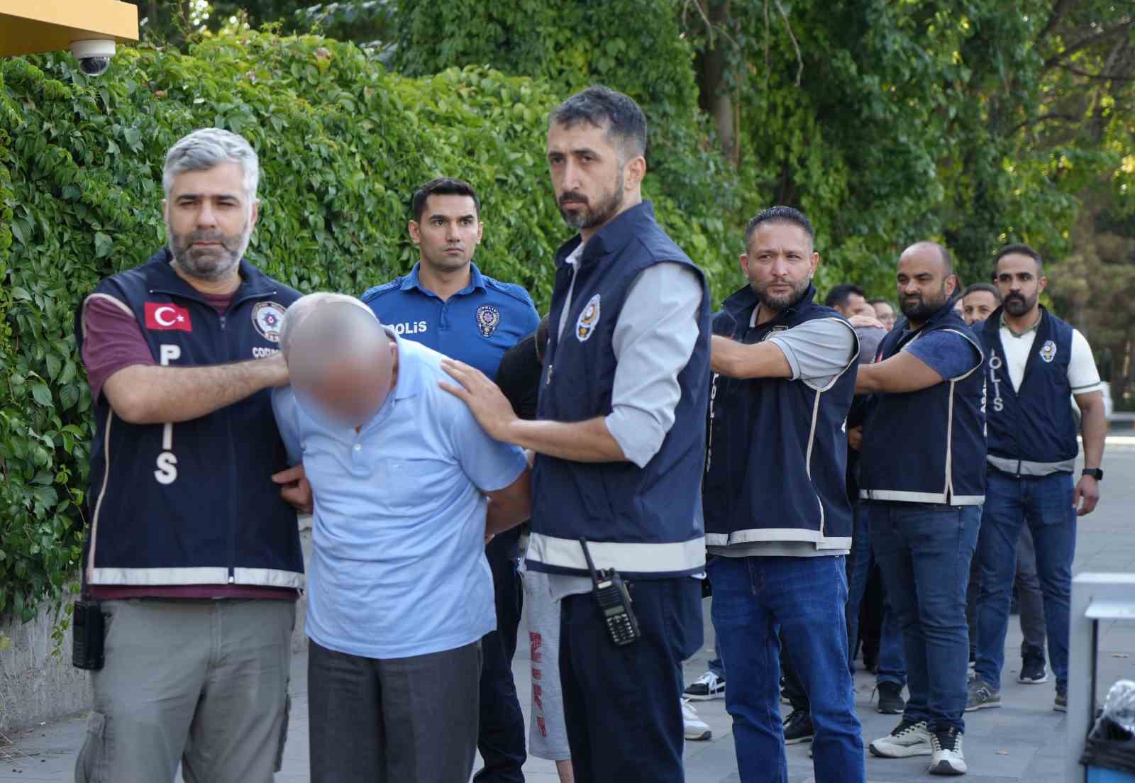 11 yıldır derin dondurucuda saklanan cesedin sırrı için 7 milyon veri incelendi: Cinayetin izi adım adım sürüldü
