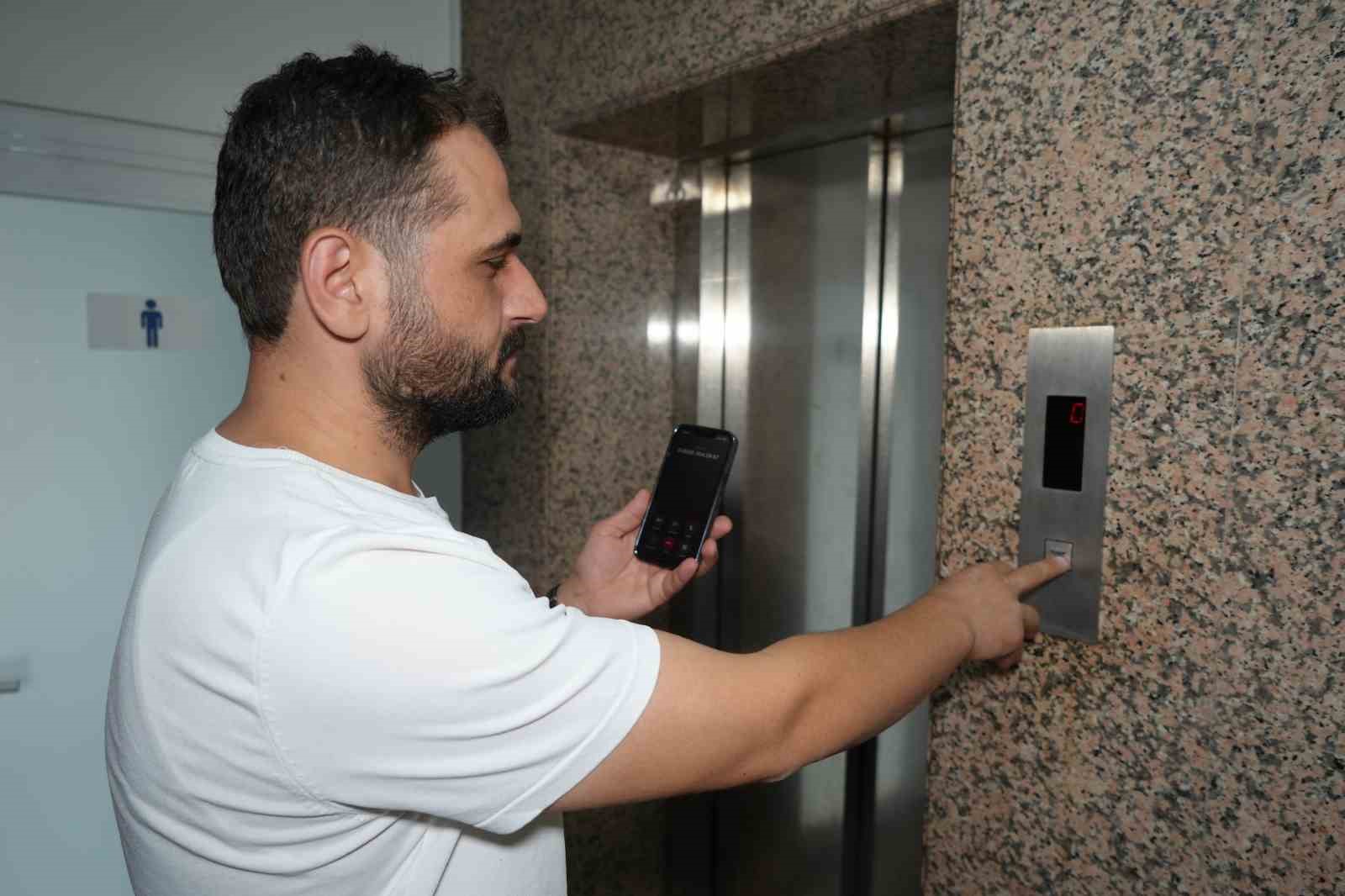 Site yönetiminde yapay zeka dönemi: 3 günlük telefon trafiğini 1 saate indirdiler