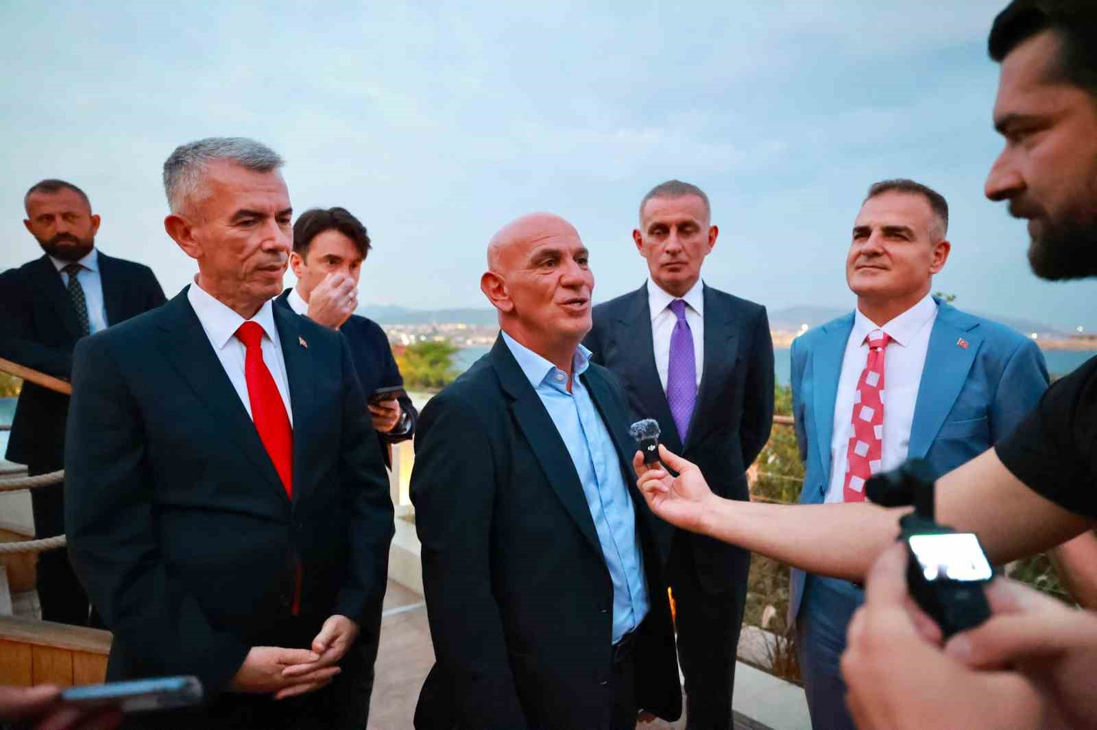 TFF Başkanı Hacıosmanoğlu: "Dostluk köprüsü sahalara da yansısın"