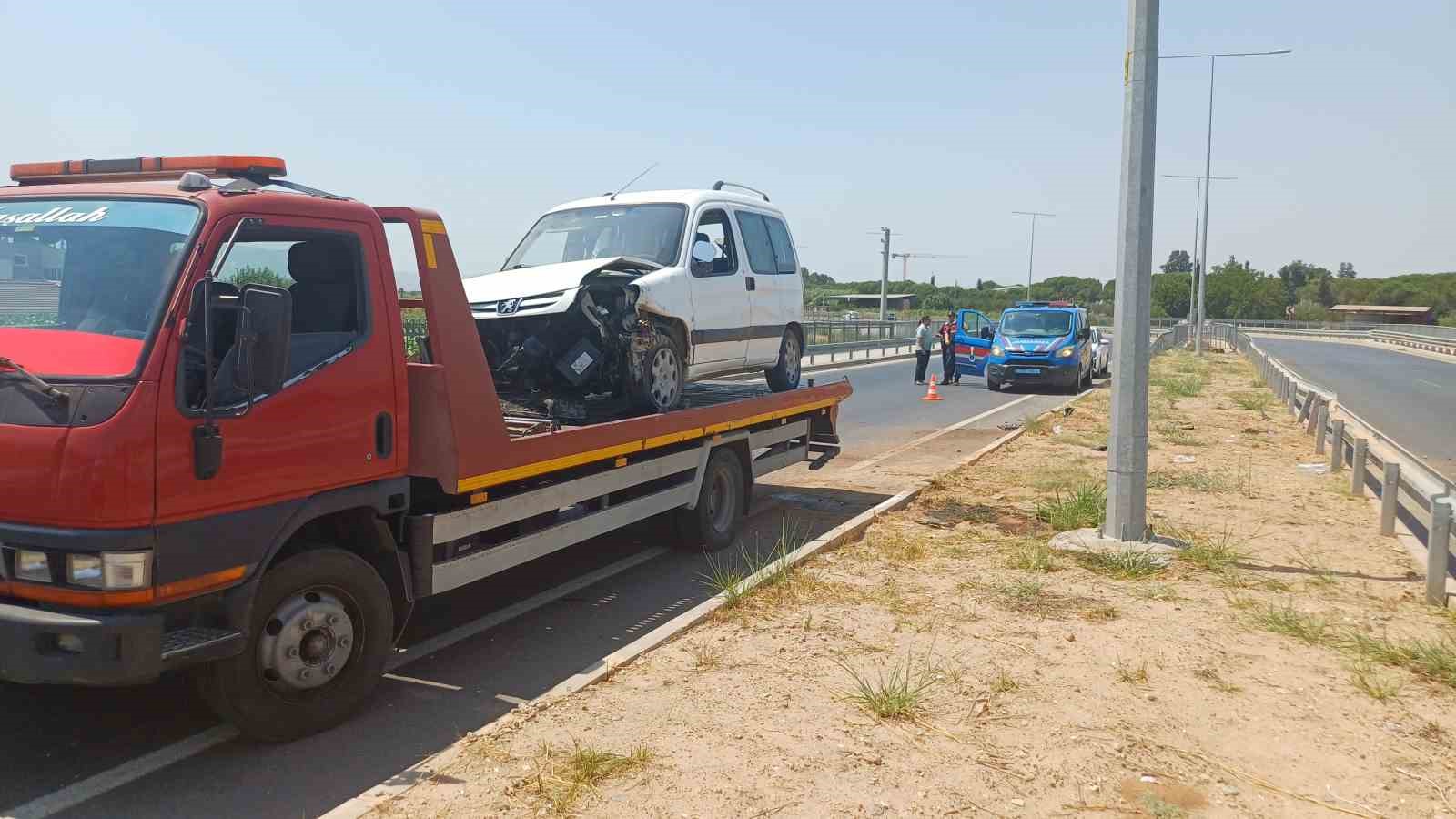 Kontrolden çıkan araç takla attı: 4 yaralı