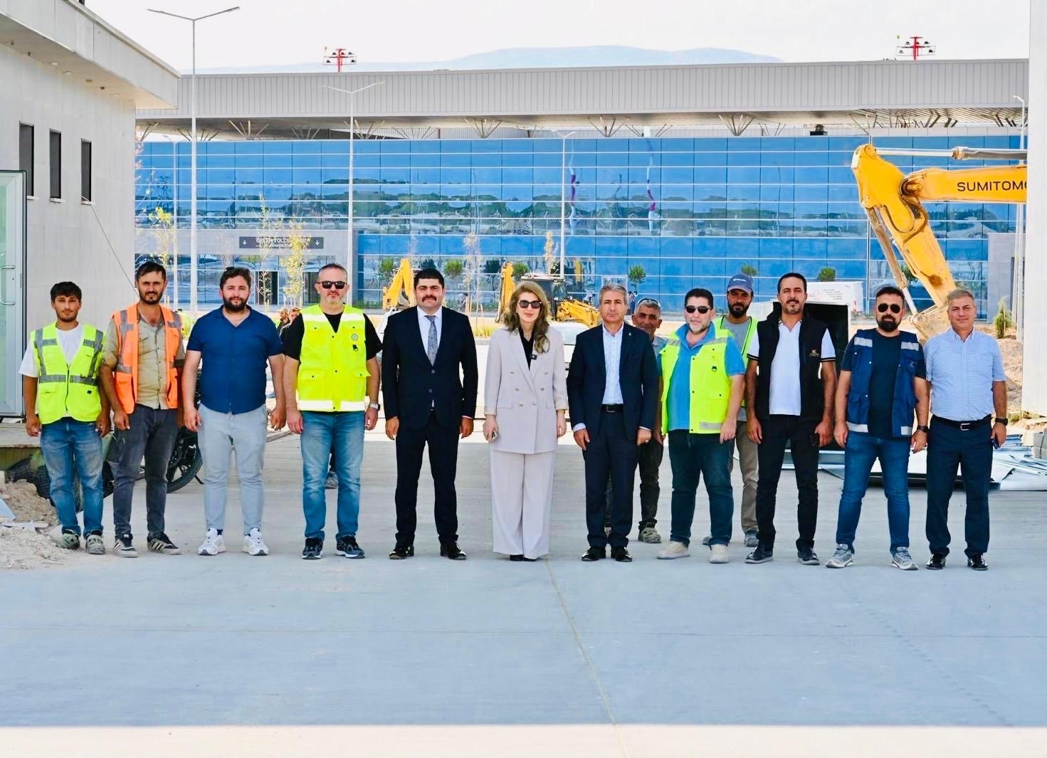 Milletvekili Ölmeztoprak’tan havalimanı incelemesi