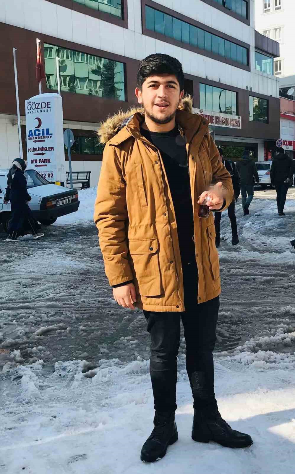 Motosiklet ile pikap çarpıştı: 1 ölü