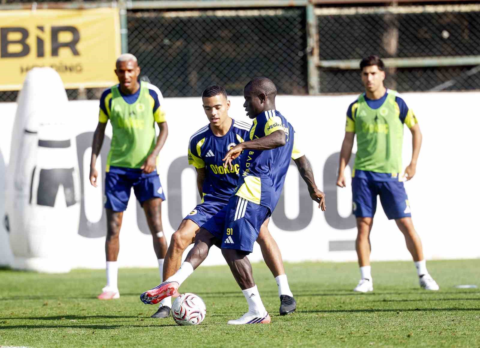 Fenerbahçe, Gençlerbirliği maçının hazırlıklarını tamamladı