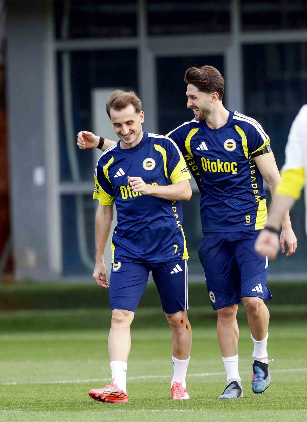 Fenerbahçe, Gençlerbirliği maçının hazırlıklarını tamamladı