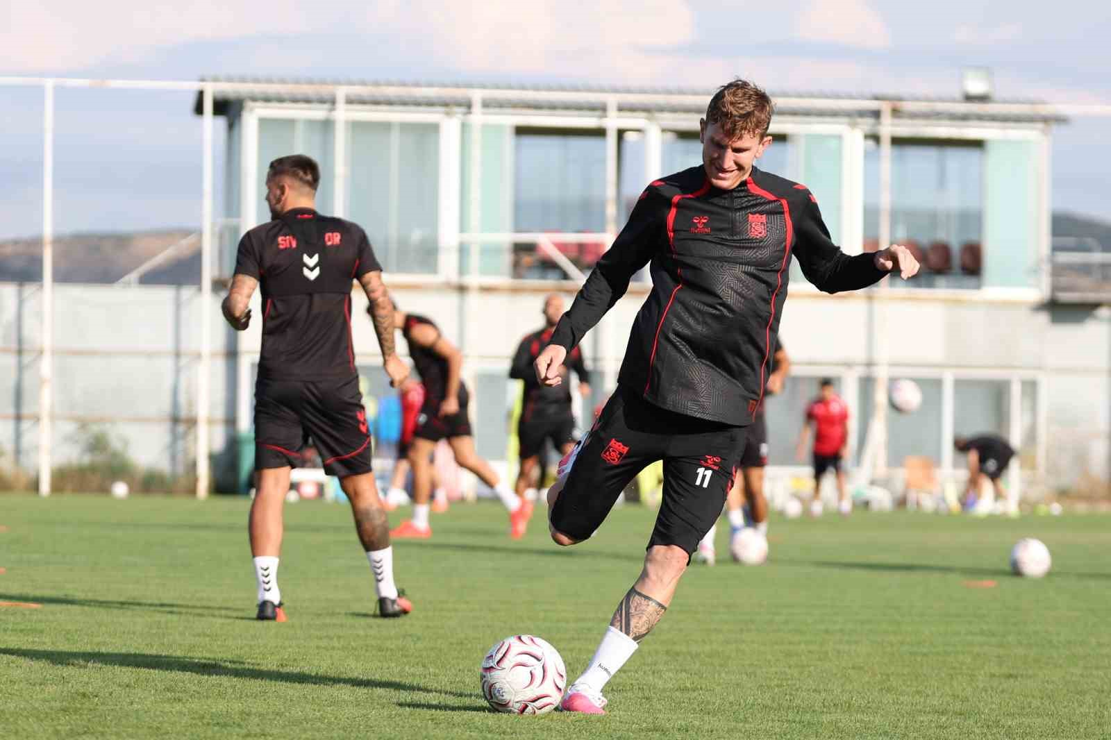 Sivasspor’da Kayserispor maçının hazırlıkları sürüyor