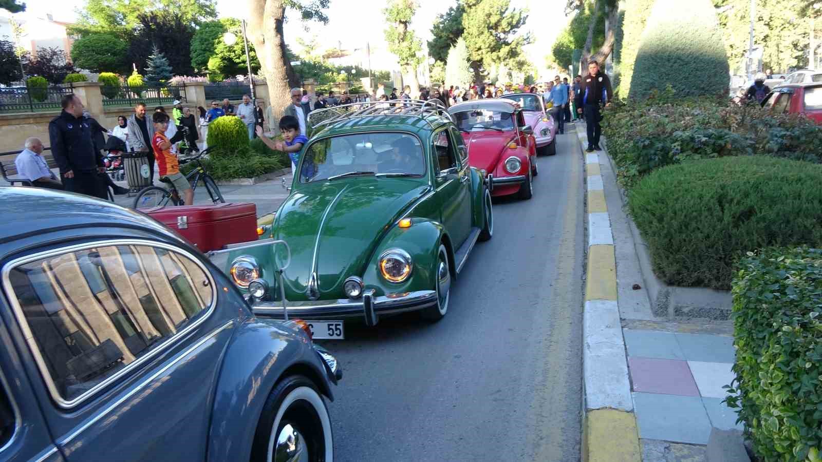 Yozgat’ta 25.Uluslararası Sürmeli Şenlikleri kortej yürüyüşü ile başladı