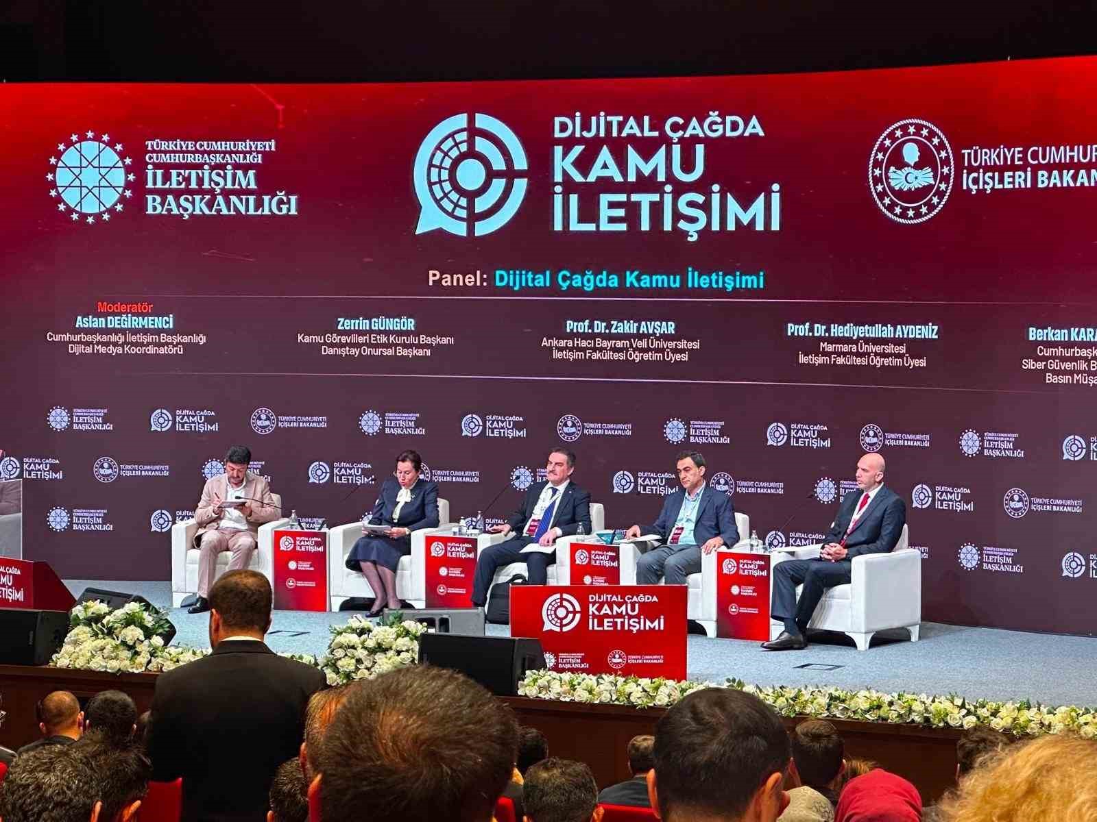 Bitlis Eren Üniversitesi "Dijital Çağda Kamu İletişimi" panelinde yer aldı