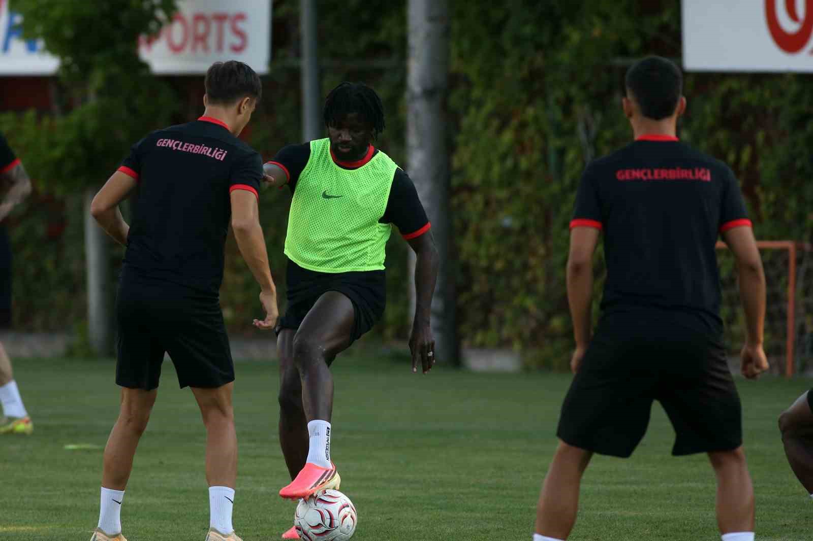 Gençlerbirliği, Fenerbahçe maçı hazırlıklarını tamamladı