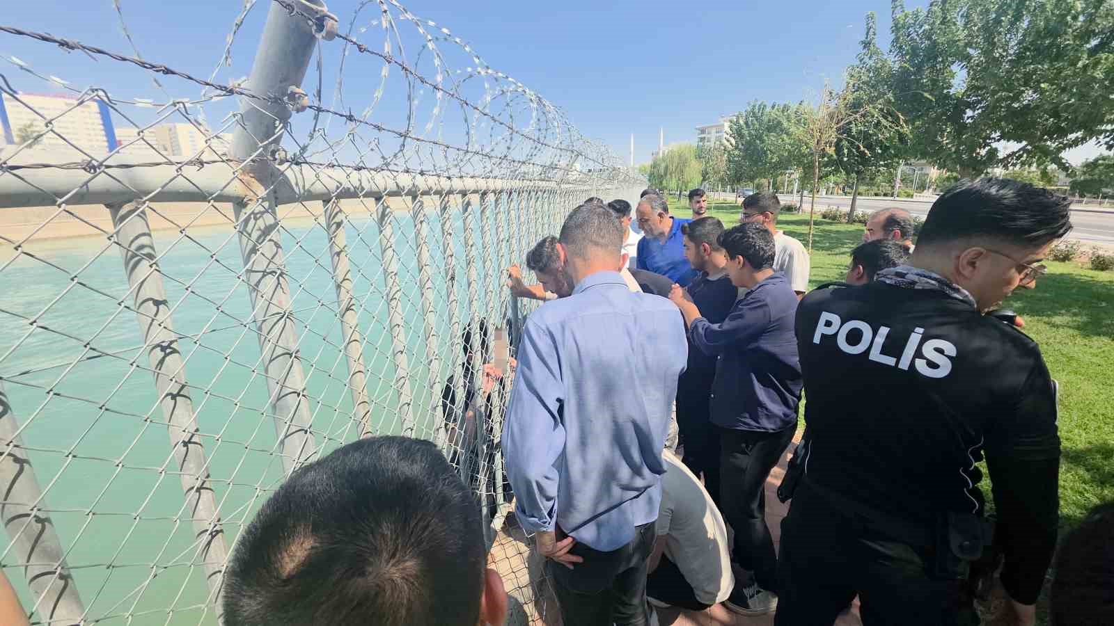Kanalda boğulma tehlikesi geçiren 2 çocuk valinin korumaları tarafından kurtarıldı