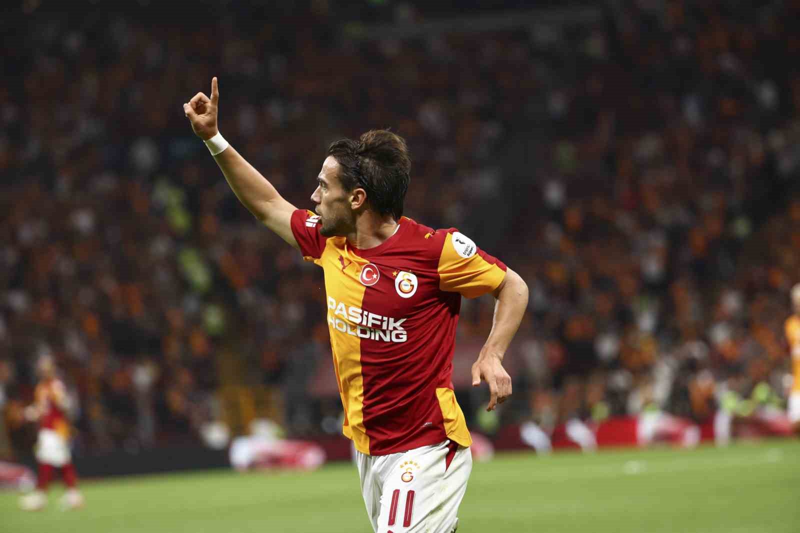 Trendyol Süper Lig: Galatasaray: 0 - Çorum FK: 0 (İlk yarı)