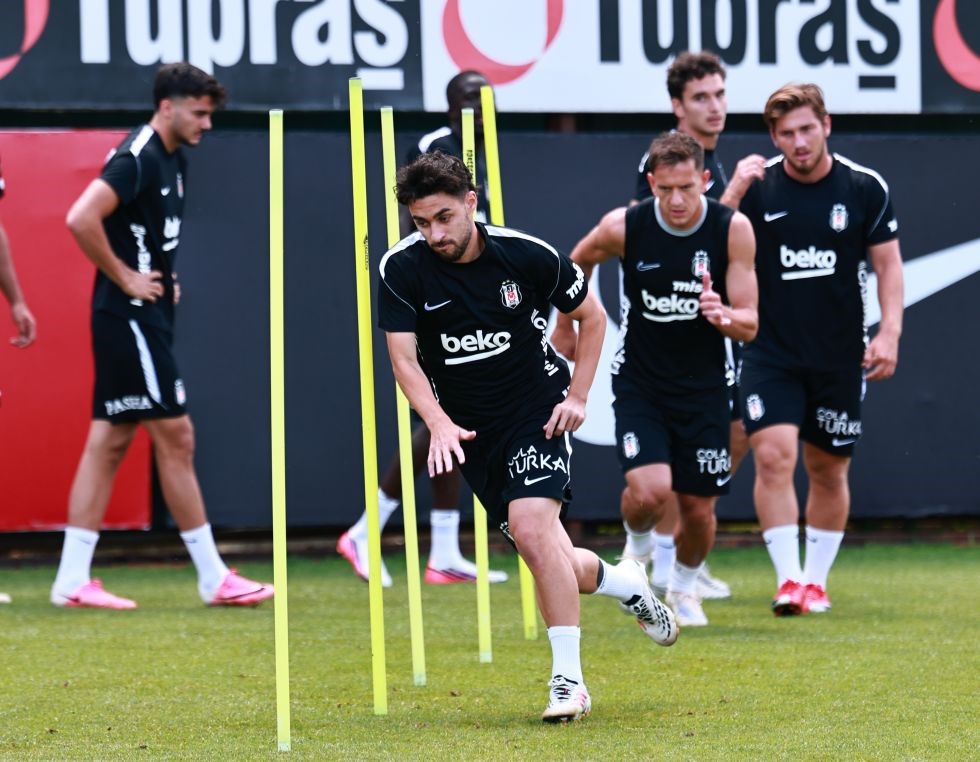 Dusan Vlahovic, Beşiktaş ile ilk antrenmanına çıktı