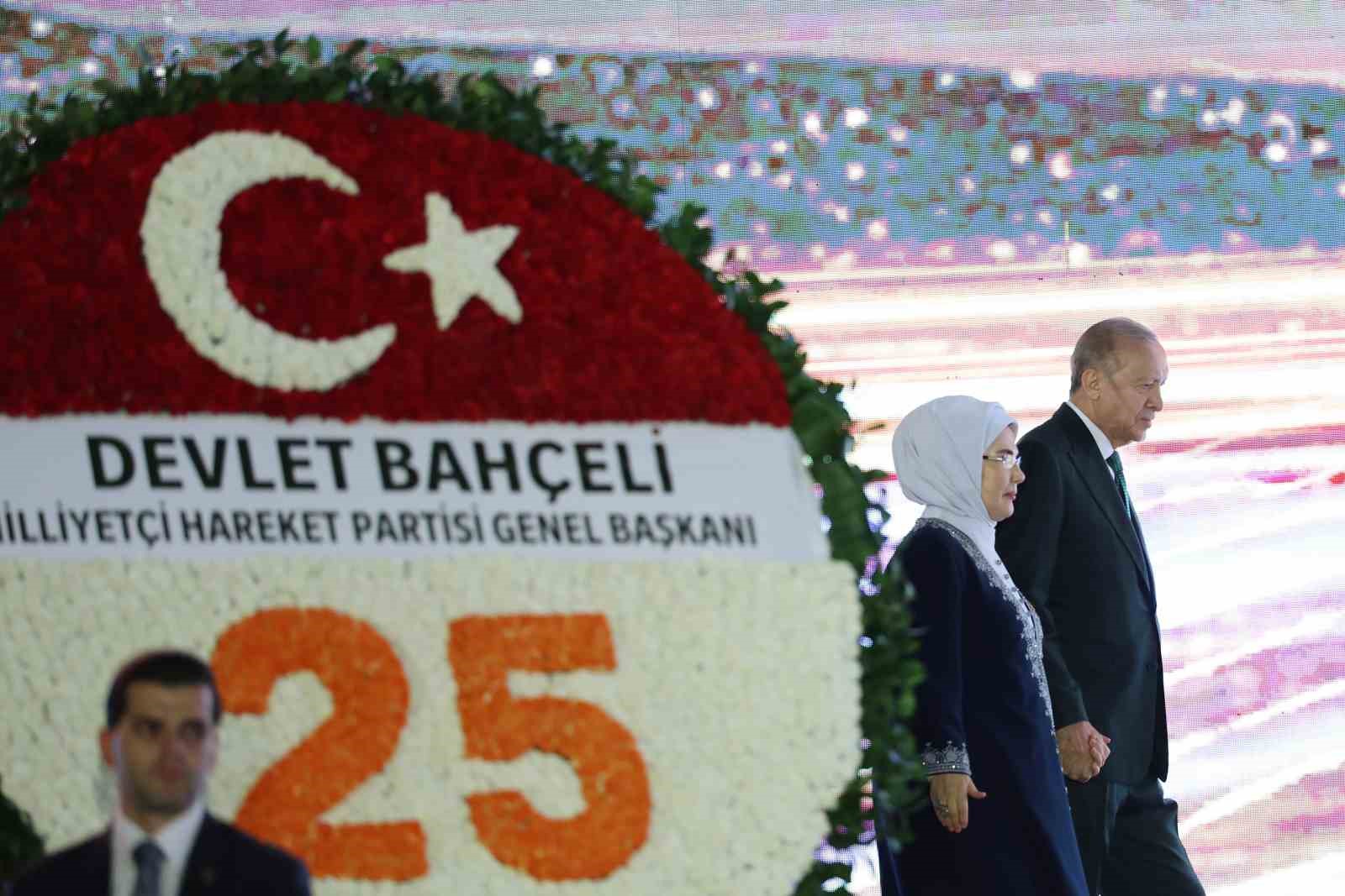 Cumhurbaşkanı Erdoğan: "Allah ömür ve sağlık verirse daha nice yıllar Türkiye’ye hizmet mücadelesi içinde olacağım"