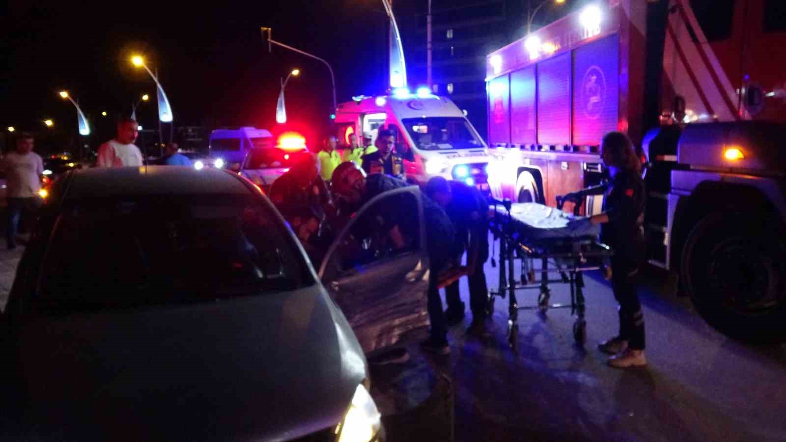 Malatya’da ekip aracı ile otomobil çarpıştı: 2’si polis, 3 yaralı