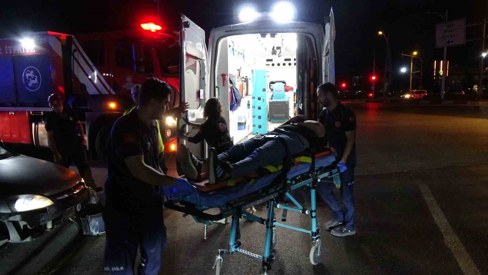 Malatya’da ekip aracı ile otomobil çarpıştı: 2’si polis, 3 yaralı