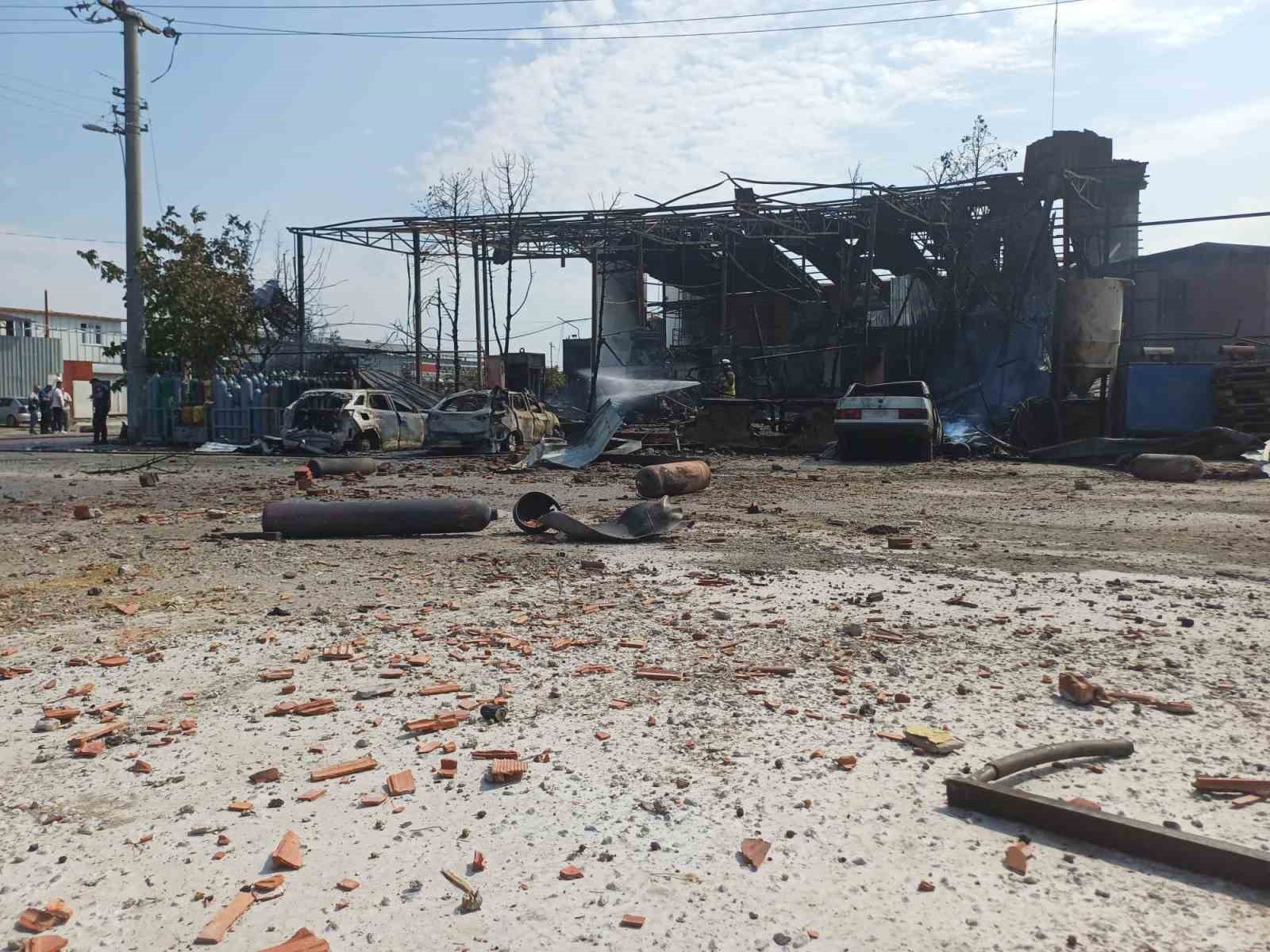Tüp dolum tesisindeki yangında soğutma çalışmaları devam ediyor