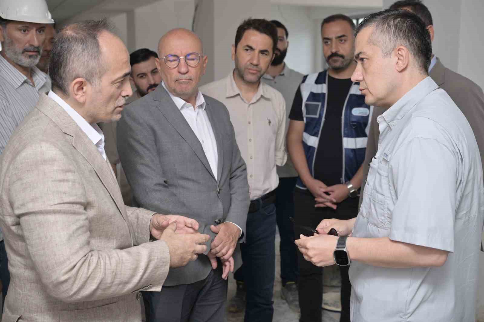 Esenyurt’ta yarım kalan projeler bir bir tamamlanıyor