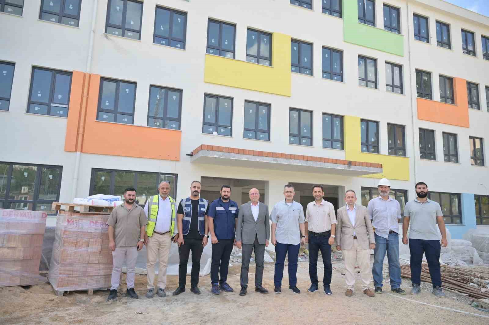 Esenyurt’ta yarım kalan projeler bir bir tamamlanıyor