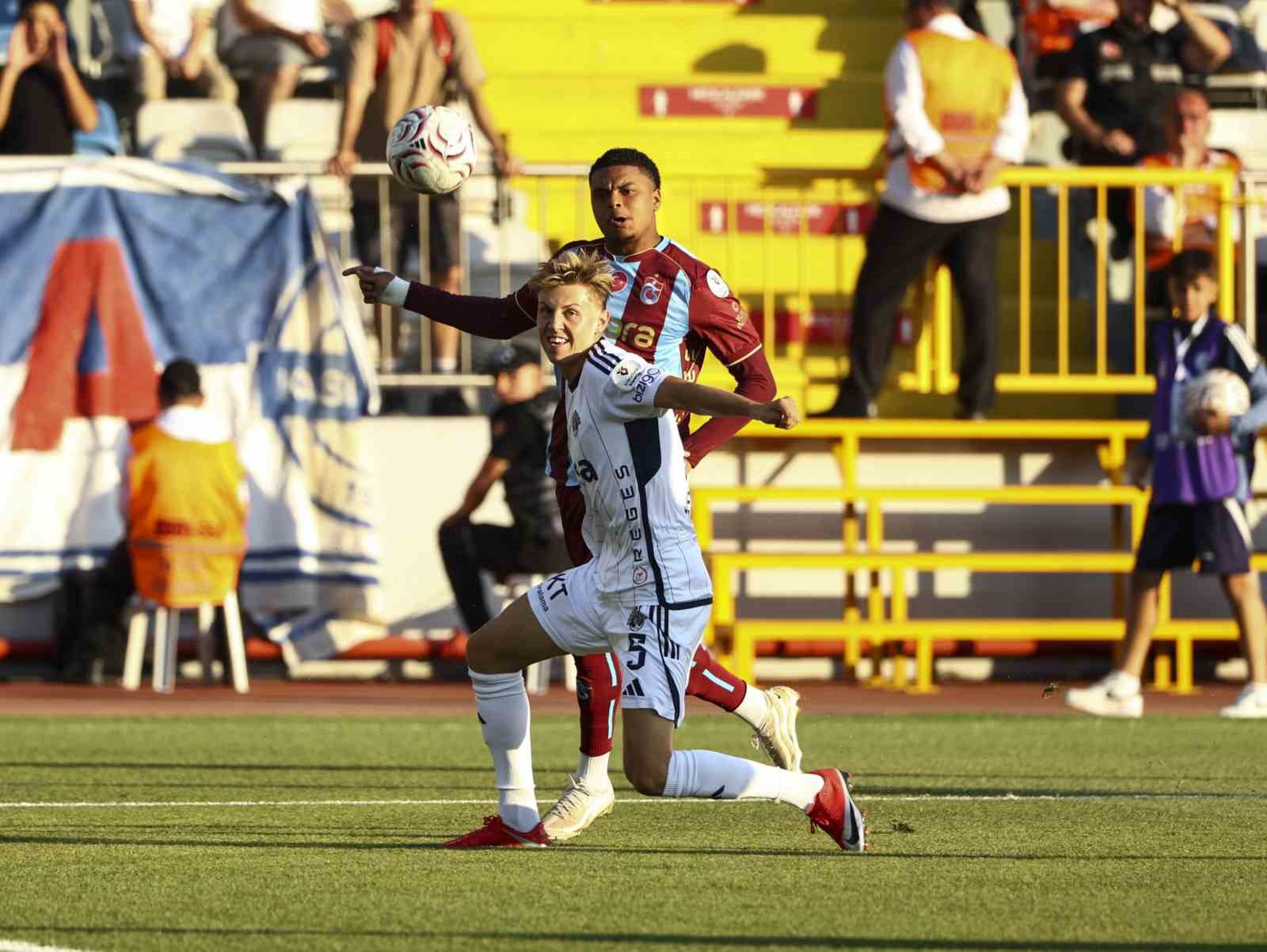 Trendyol Süper Lig: Kasımpaşa: 0 - Trabzonspor: 0 (Maç devam ediyor)