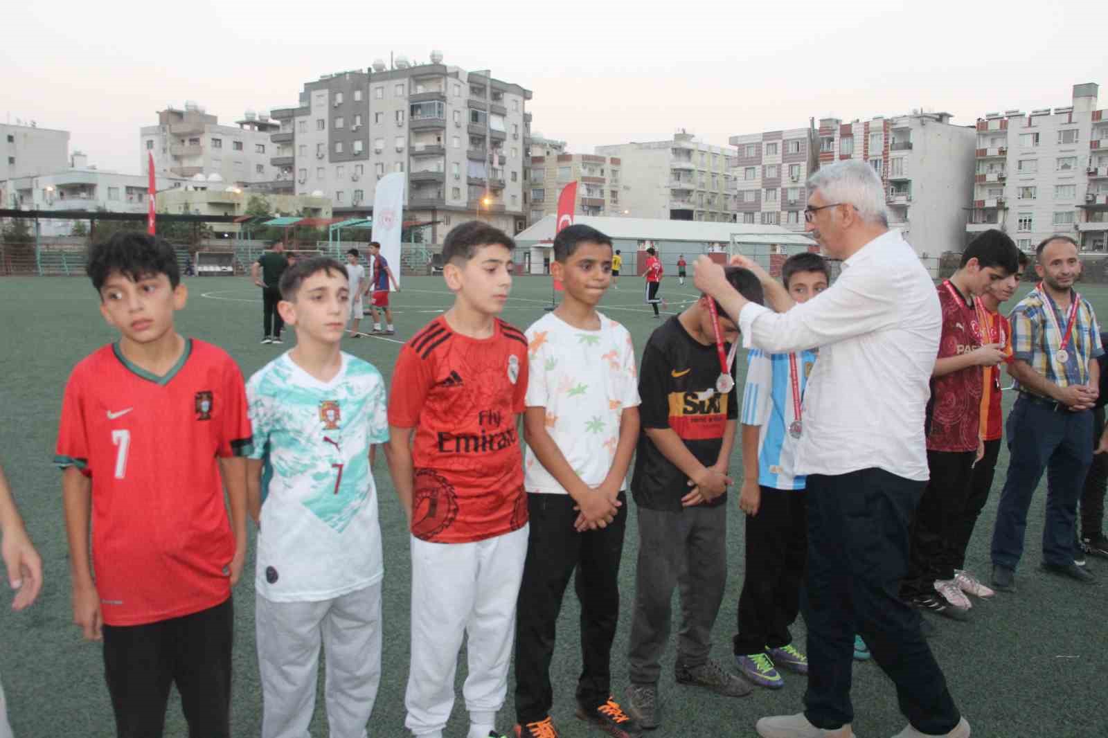 Cizre’de yaz Kur’an kursları futbol turnuvası heyecanı sona erdi