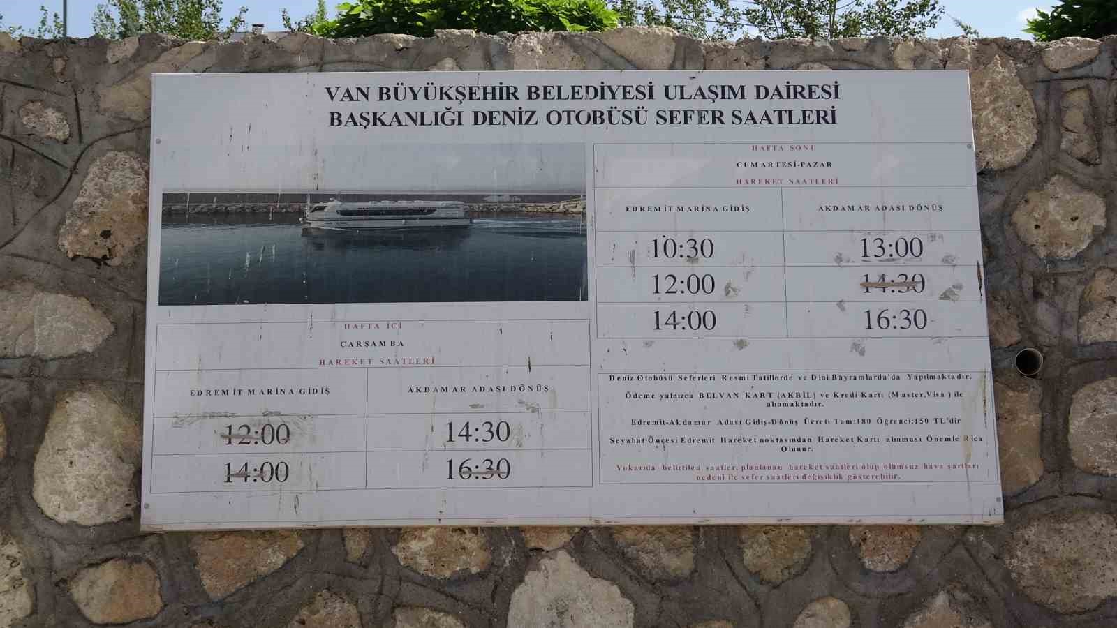 Van Büyükşehir Belediyesi’nin deniz otobüsleri bu yaz da çalışmadı