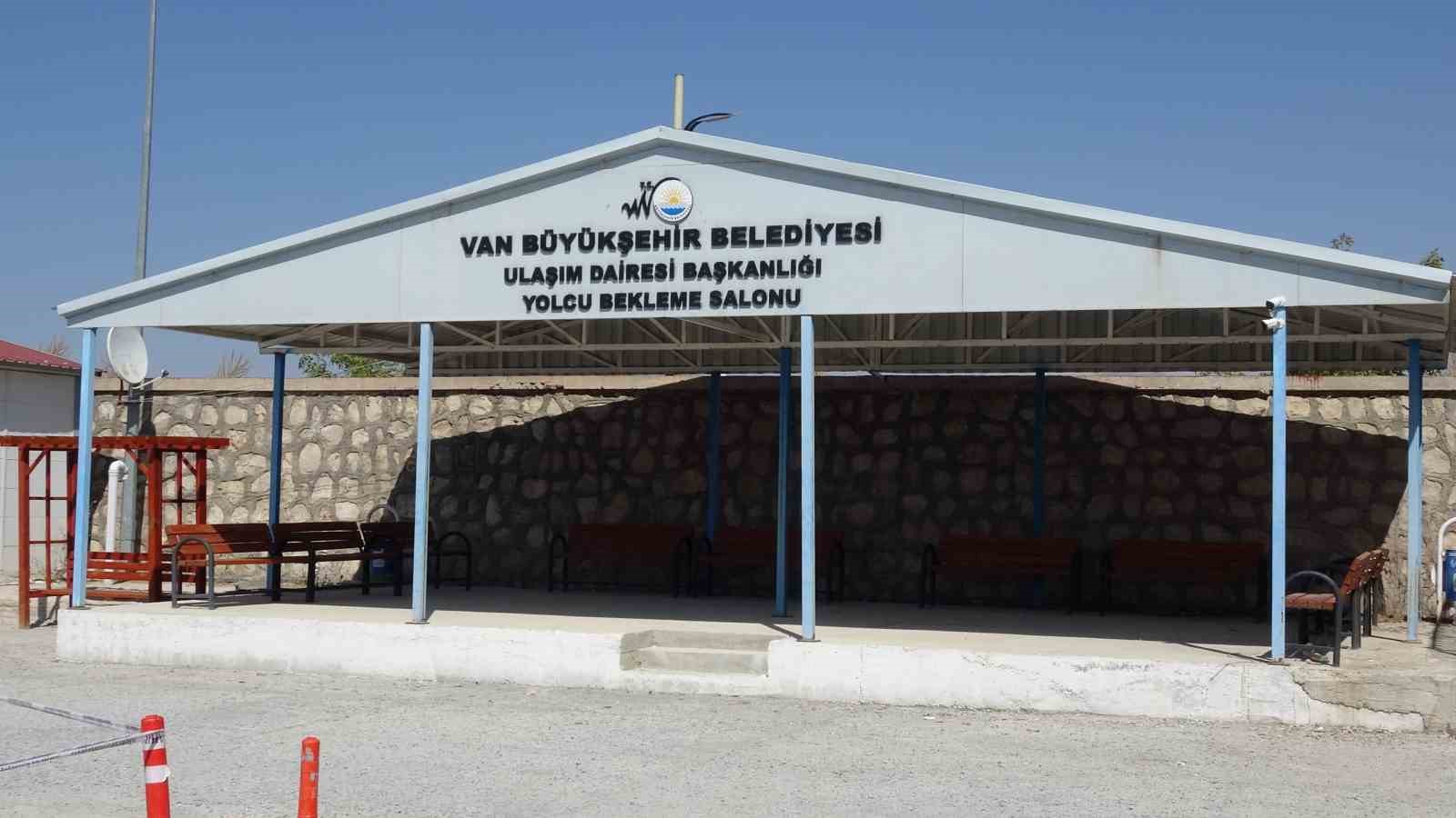 Van Büyükşehir Belediyesi’nin deniz otobüsleri bu yaz da çalışmadı