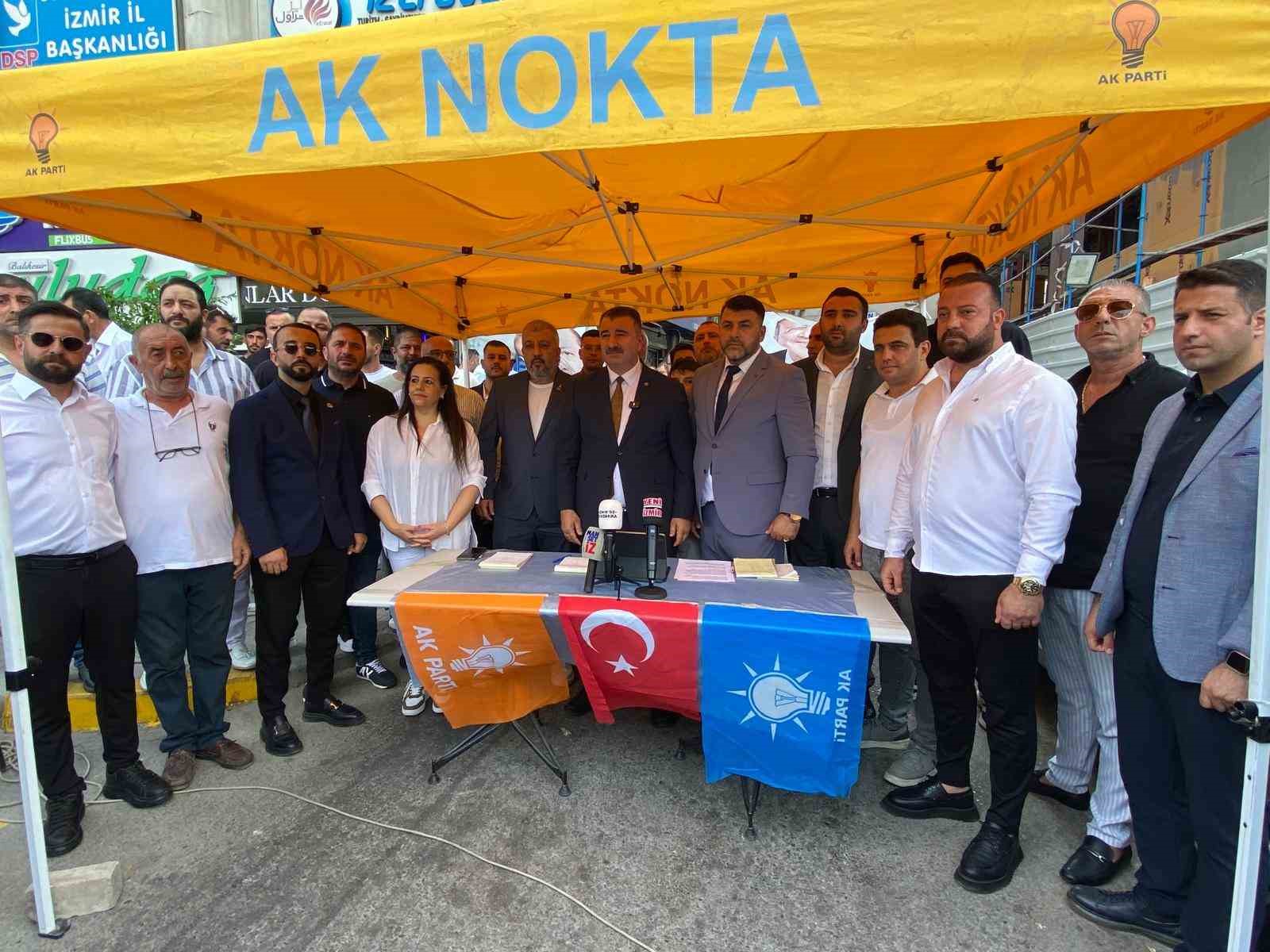 AK Parti Konak’ta 25. kuruluş yılında 500 yeni üye