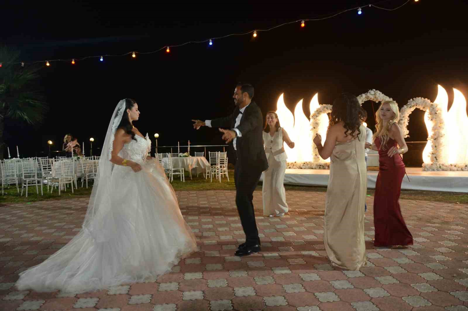 Metroda tanıştılar: Filistinli Ahmet ile Ordulu Ayşegül’ün aşkı evliliğe dönüştü