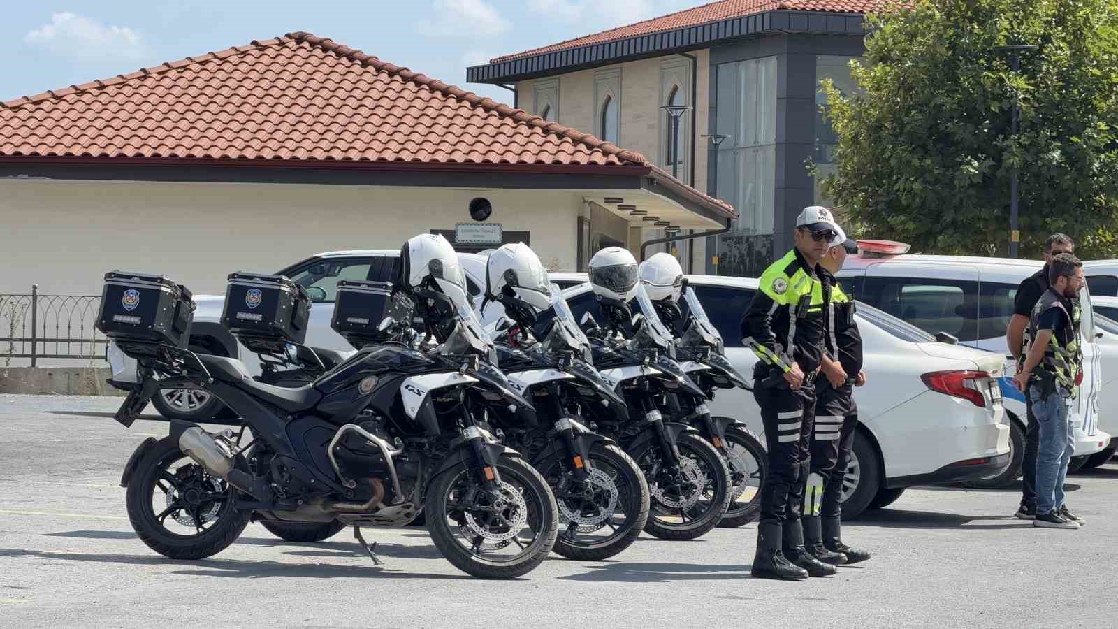 Arnavutköy’de hafriyat kamyonlarına sıkı denetim: 70 sürücü ve araç sahibine 701 bin lira ceza