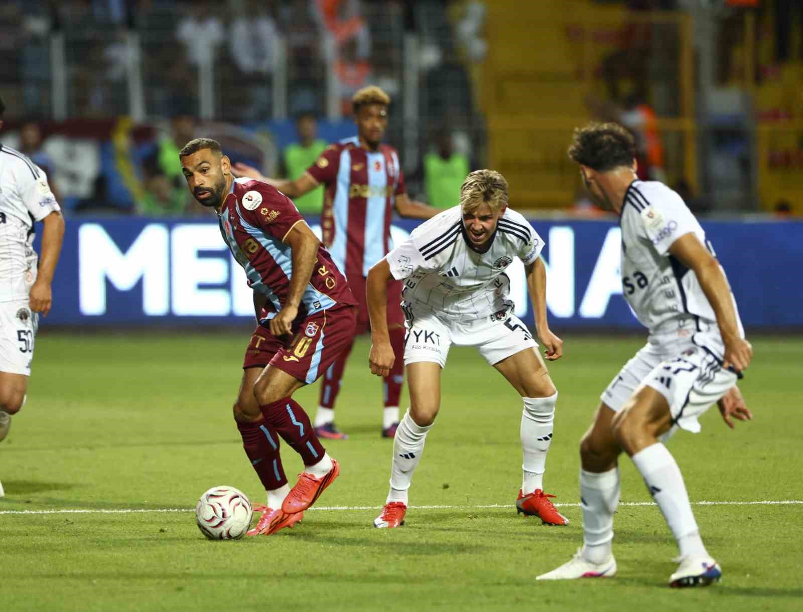 Trendyol Süper Lig: Kasımpaşa: 1 - Trabzonspor: 1 (Maç sonucu)