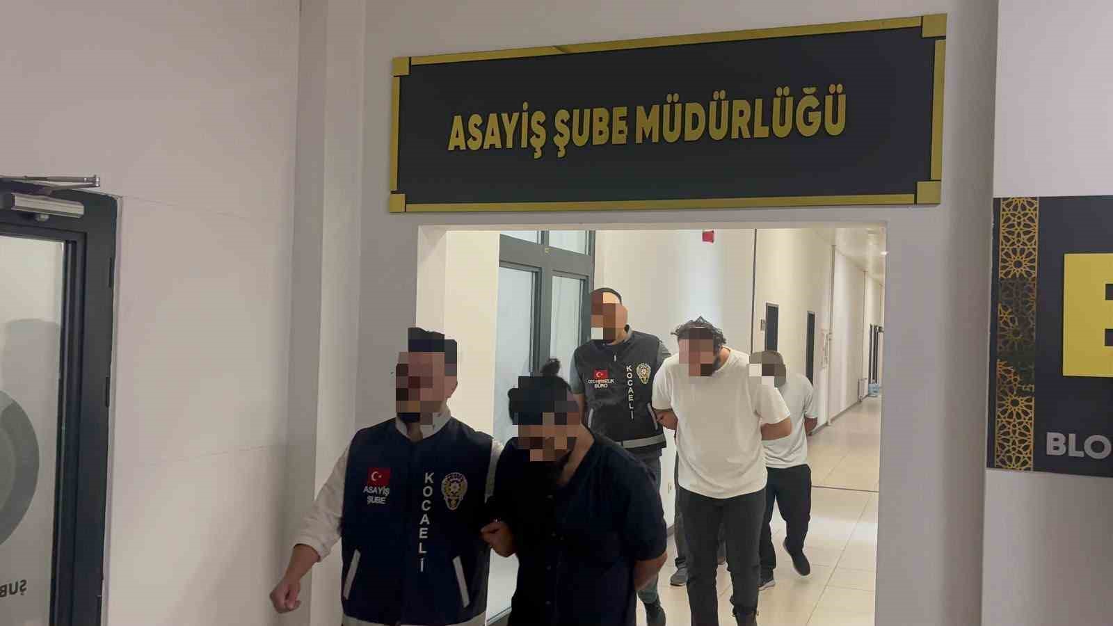 Kocaeli’de parktaki cinayete ilişkin 3 şüpheli tutuklandı