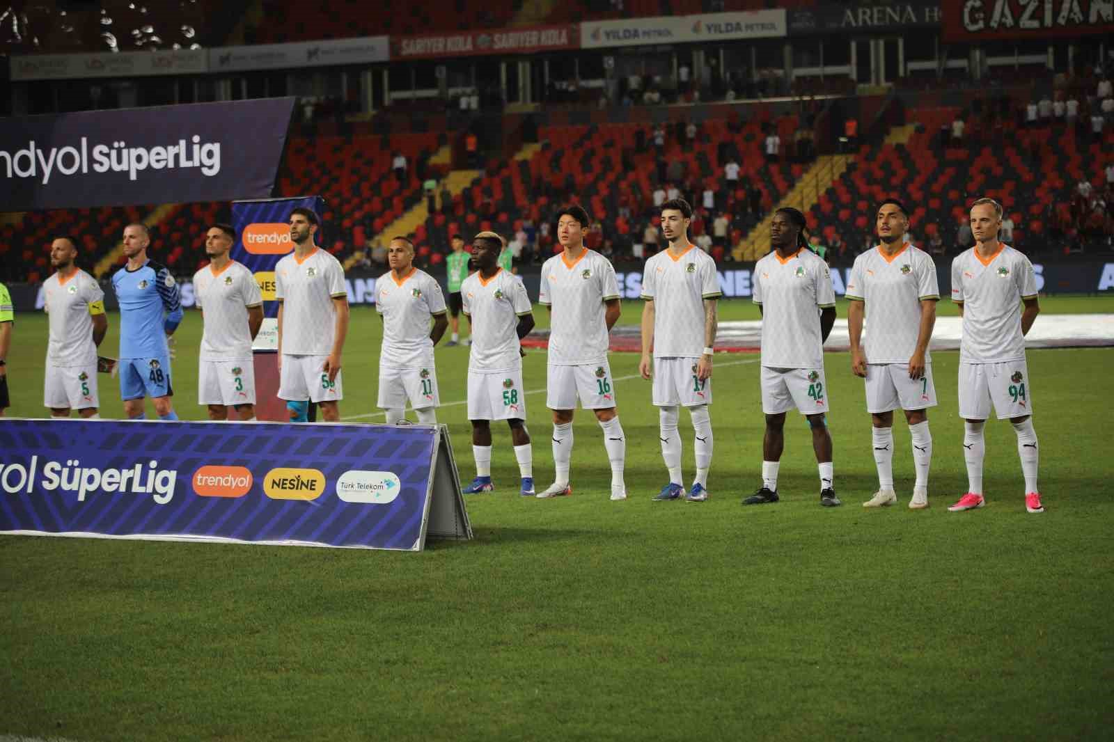 Trendyol Süper Lig: Gaziantep FK: 0 - Alanyaspor: 0 (Maç devam ediyor)