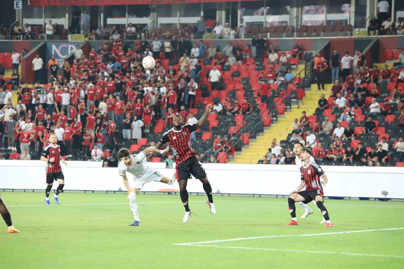 Trendyol Süper Lig: Gaziantep FK: 0 - Alanyaspor: 0 (Maç devam ediyor)