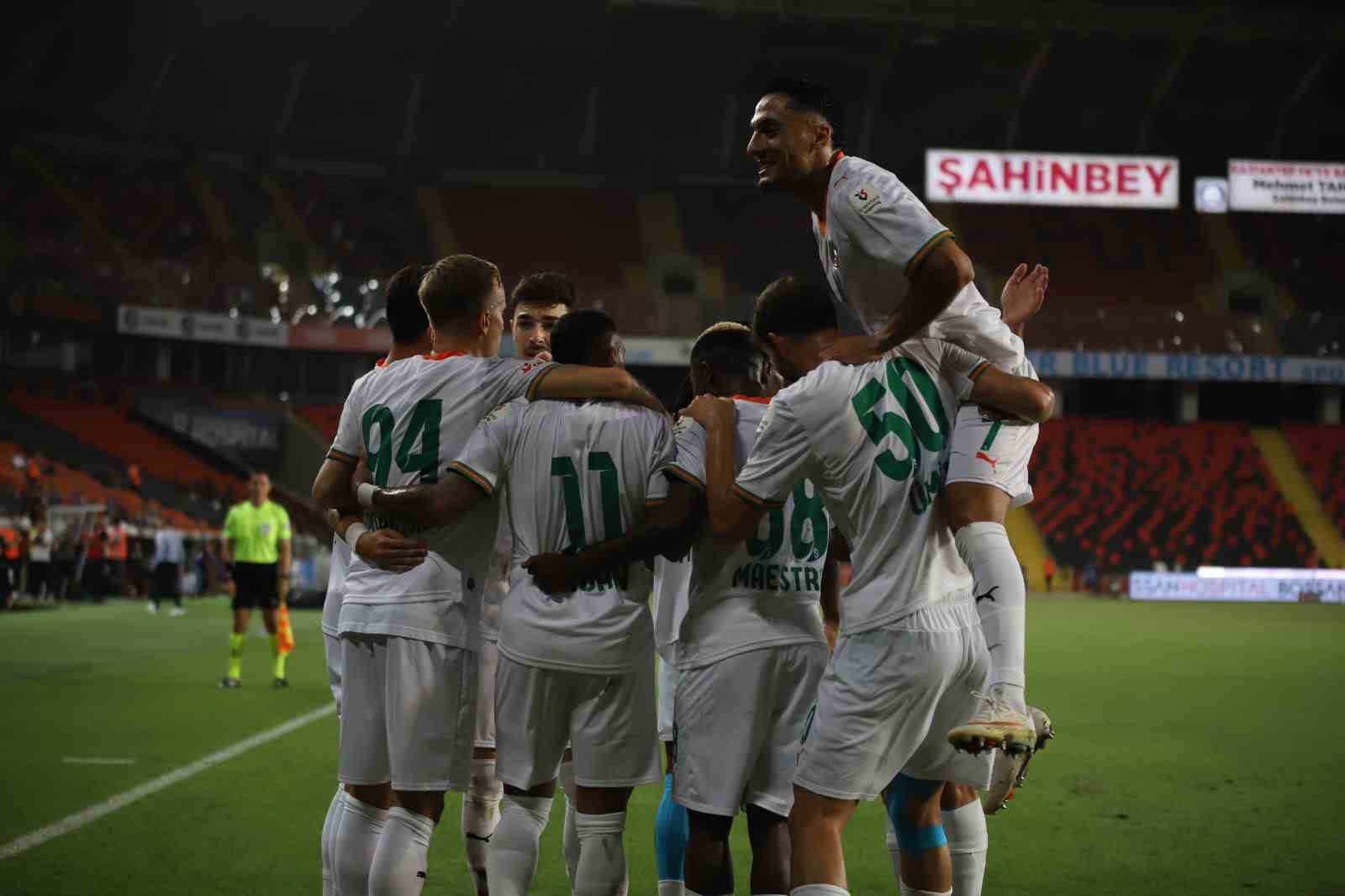 Trendyol Süper Lig: Gaziantep FK: 0 - Alanyaspor: 0 (Maç devam ediyor)