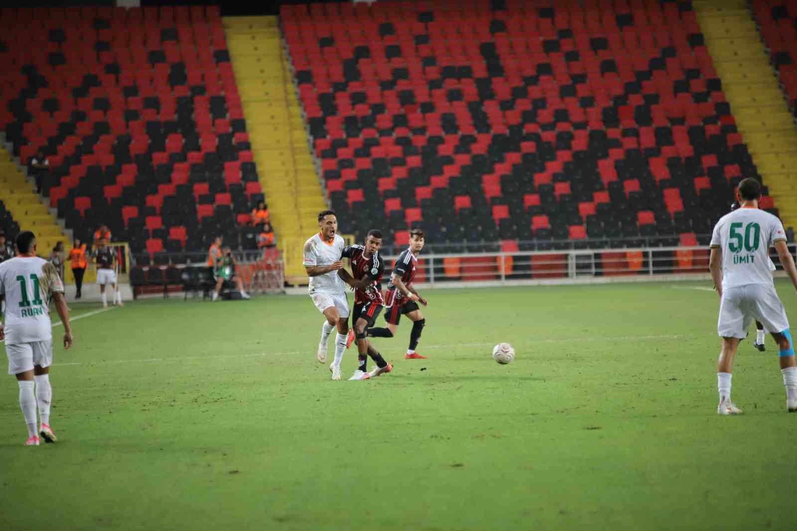 Trendyol Süper Lig: Gaziantep FK: 1 - Alanyaspor: 1 (Maç sonucu)