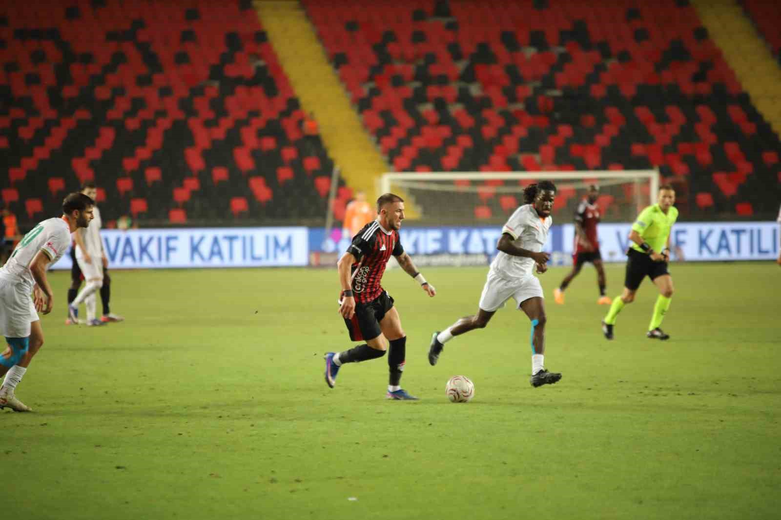 Trendyol Süper Lig: Gaziantep FK: 1 - Alanyaspor: 1 (Maç sonucu)