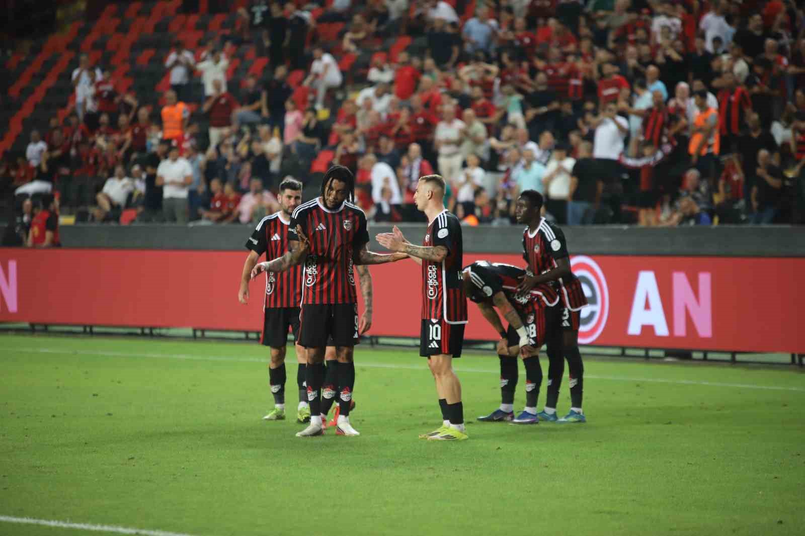 Trendyol Süper Lig: Gaziantep FK: 1 - Alanyaspor: 1 (Maç sonucu)