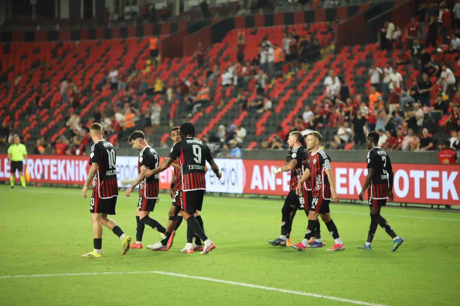 Trendyol Süper Lig: Gaziantep FK: 1 - Alanyaspor: 1 (Maç sonucu)