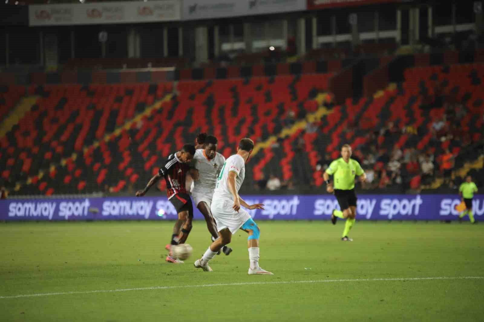 Trendyol Süper Lig: Gaziantep FK: 1 - Alanyaspor: 1 (Maç sonucu)